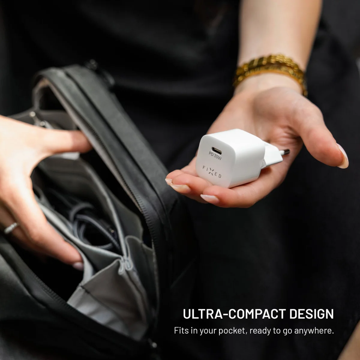 FIXED Mini GaN USB-C nabíječka 30 W